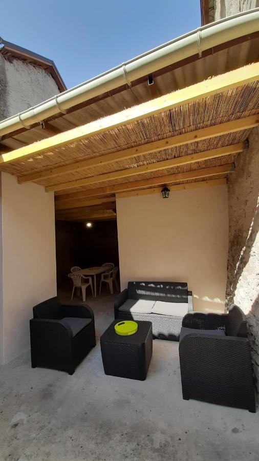 Petite Maison De Village Situee Entre Lacs, Cascades Et Montagnes Virieu-le-Grand Eksteriør billede